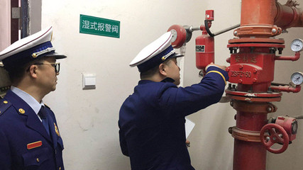 荊門市郵政管理局聯(lián)合市消防救援支隊(duì)開(kāi)展聯(lián)合執(zhí)法檢查